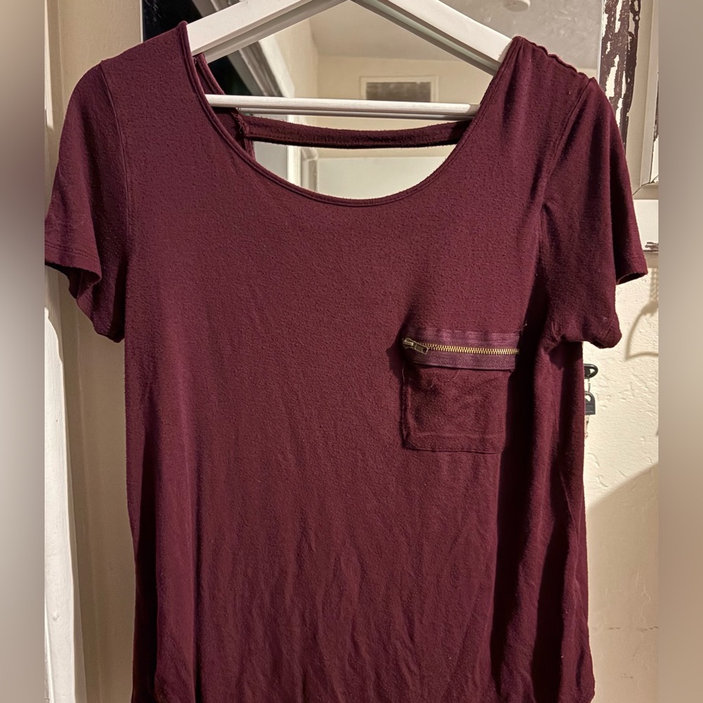Splash Maroon Short Sleeve Tee with Zipper Pocket